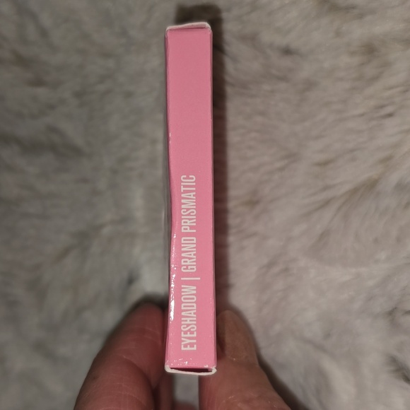 Jeffree Star Cosmetics Grand Prismatic Eyeshadow (Bright Blue) NWT - Picture 3 of 5